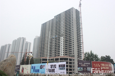 买这些楼盘的业主悔断肠 拉白条幅求做主_房产资讯-临沂搜房网